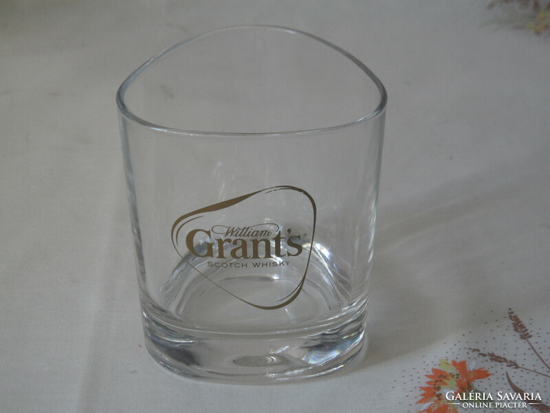 William Grant's whiskey's üveg pohár