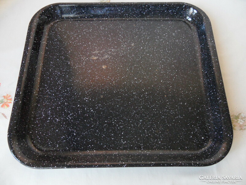 Enameled baking tray (36.5 Cm x 41.5 Cm)
