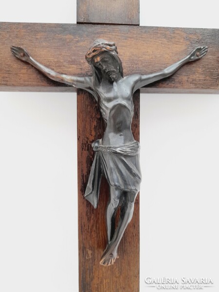 Large crucifix and Jesus head, 2 in one