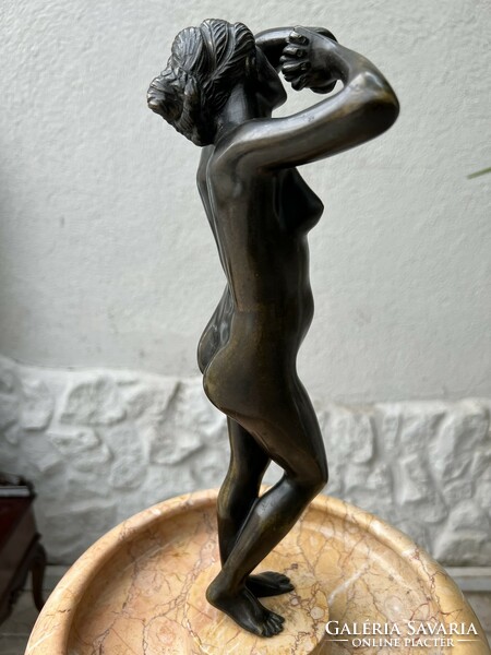 Female nude - bronze statue - on a marble name card holder pedestal
