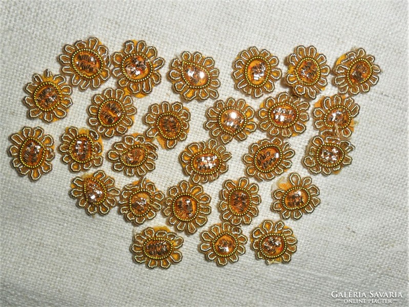 26 pieces of old appliqué gold-colored clothes decoration. 1.2 Cm