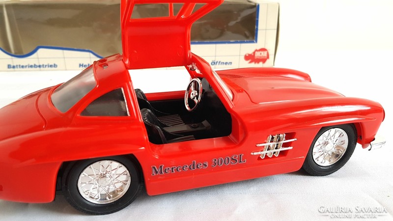 Retro 1982 dickie remote mercedes 300 sl car in box