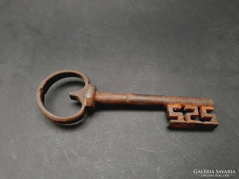 Antik nagyméretű kulcs, pince kulcs, 13,5 cm