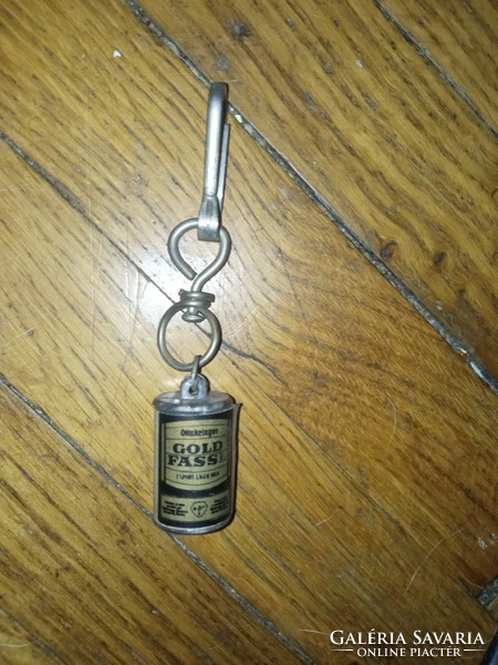 Retro boxed gold fassl key ring from the 1980s