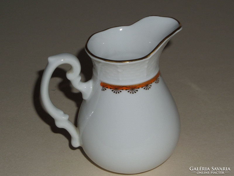 Thun porcelain jug, spout (3 dl.)