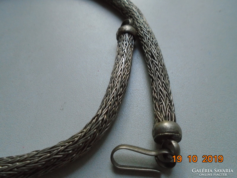 Rádzsasztán(Rajasthan) törzsi ékszer vékony ezüstözöt szálból fonott kötél nyaklánc horog akasztóval