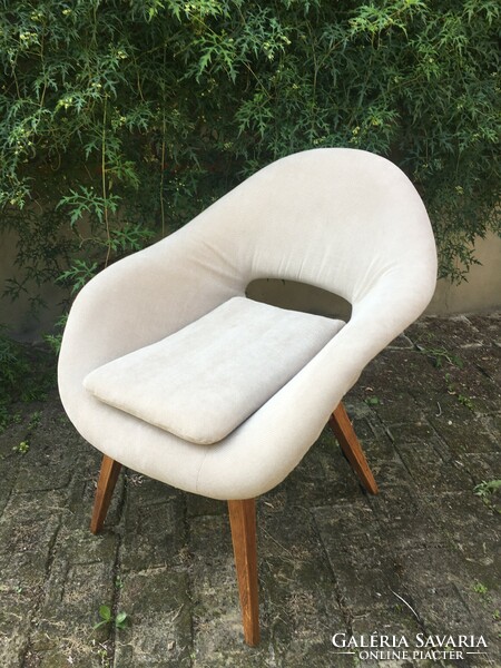 Retro shell armchair - 2.
