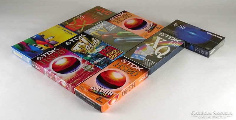 1O451 Bontatlan VHS videokazetta csomag 9 darab 29 óra