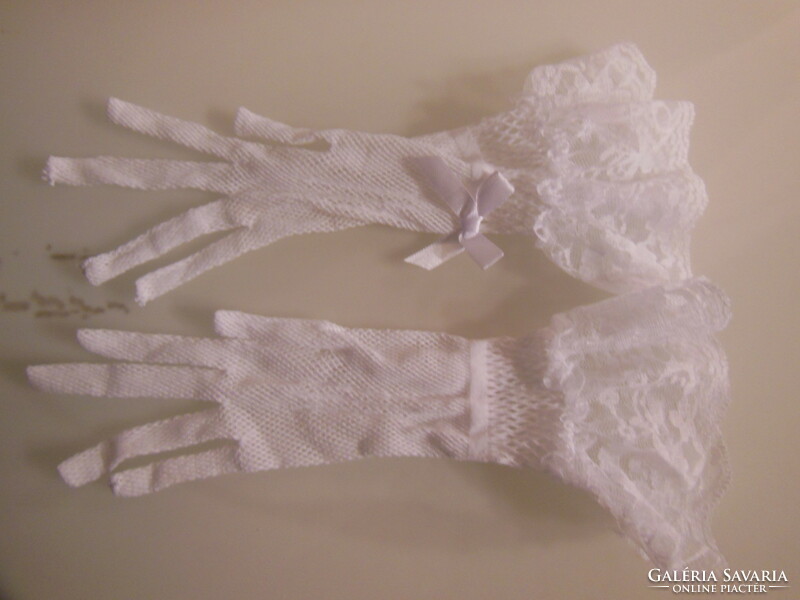 Gloves - lace - new - 25 x 16 cm - snow white - can also be used as decoration