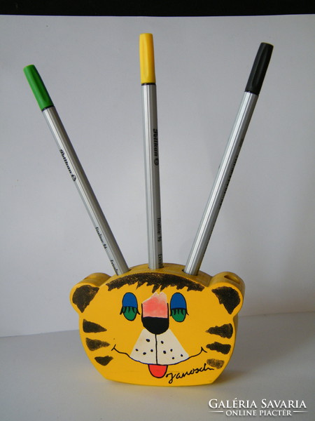 Retró Janosch tigris asztali ceruzatartó fából
