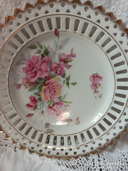 3 pink plates with openwork edges