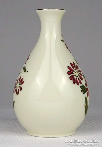 1O015 flawless Zsolnay butter-colored porcelain vase 11.5 Cm