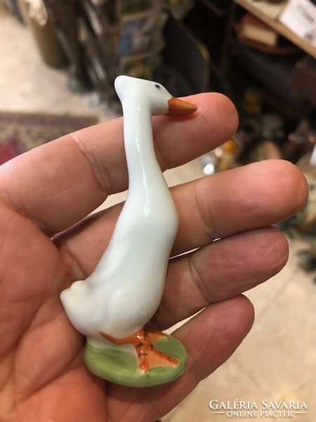 Herend, white goose miniature hand-painted porcelain figurine, 7 cm