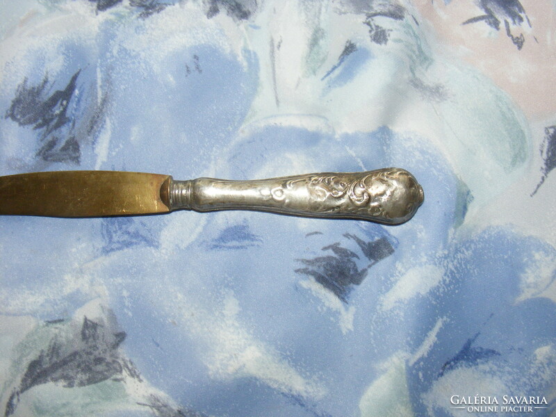 Neo-Baroque knife with silver handle (marked)