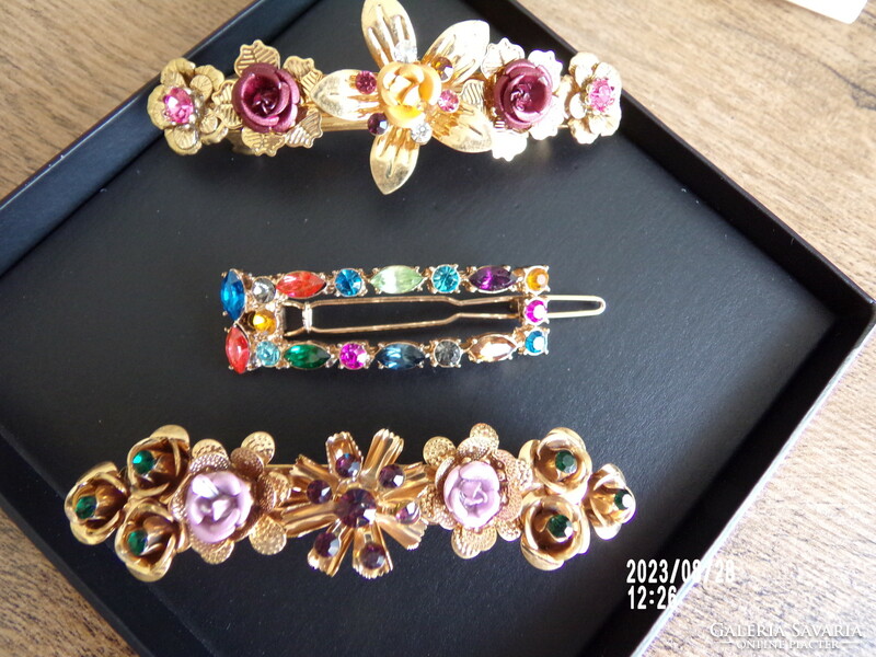 Beautiful French hair clips with flowers