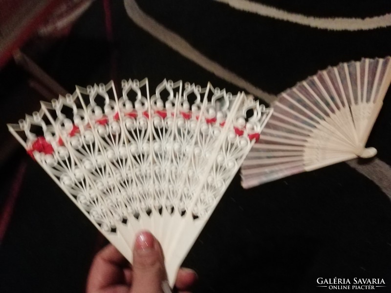 Old fans are in the condition shown in the pictures