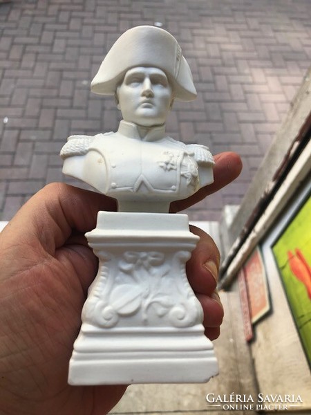 Napoleon bust, biscuit porcelain, Altwien, size 16 cm
