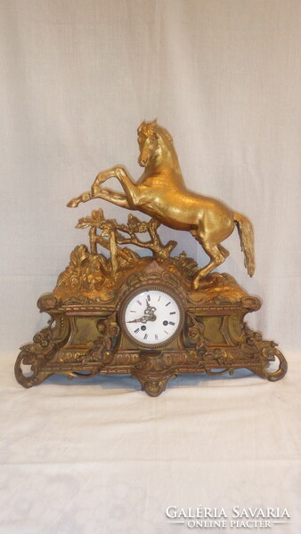 Antik kandalló óra ló szoborral
