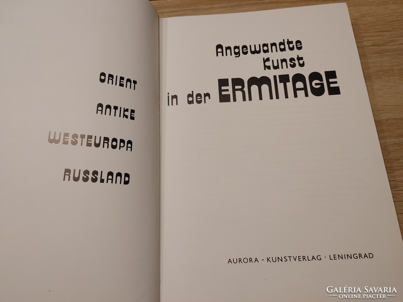 ANGEWANDTE KUNST  In DEr ERMITAGE     ermitázs  német nyelvű könyv  1986