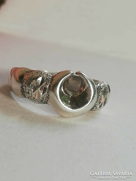 Mutatós ezüst gyűrű