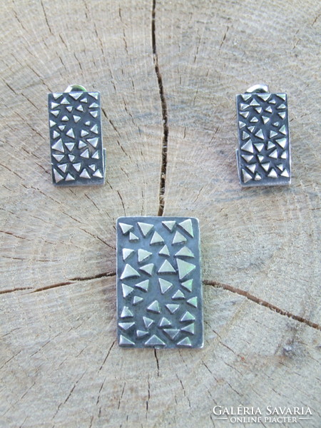 Silver earrings, pendant set (210815)
