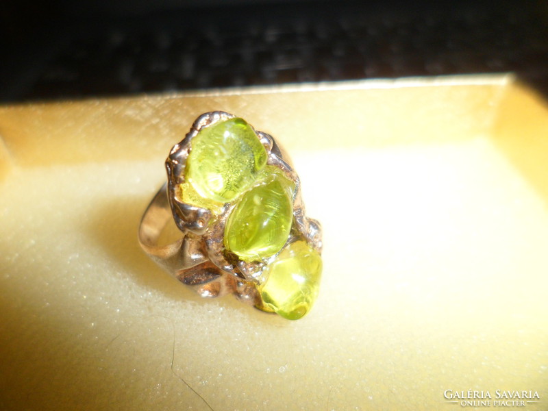 Design silver ring / chrome diopside
