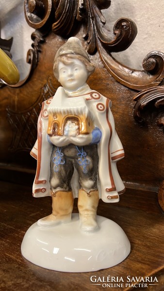 Nativity figure from Herend - Károly of Csapvári - marked with a jubilee seal at the bottom