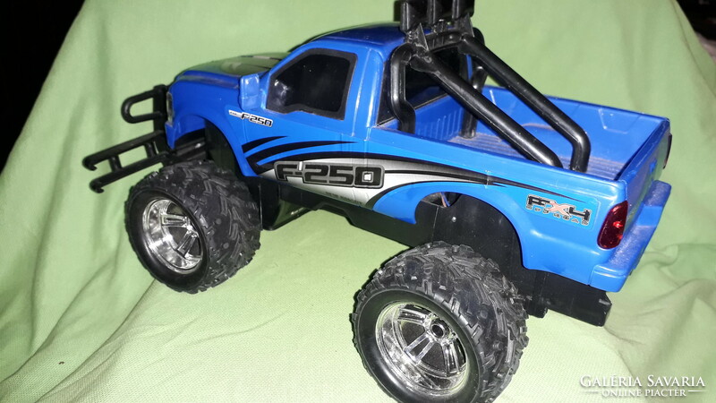 Very nice rc ford jeep pick-up monster truck battery model car untested cm according to the pictures