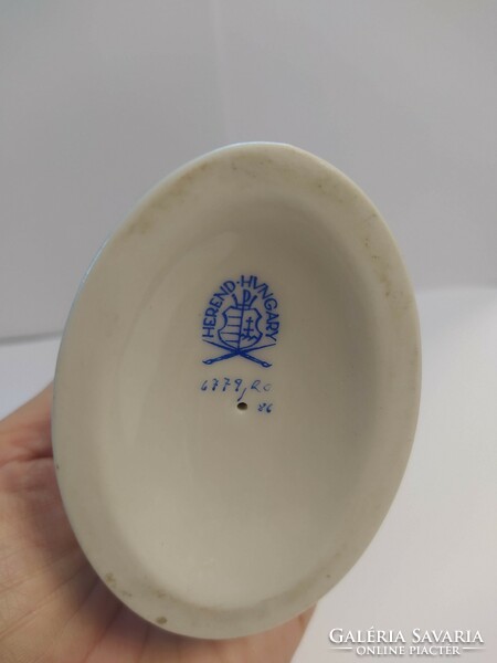 Herend porcelain vase with Rothschild pattern