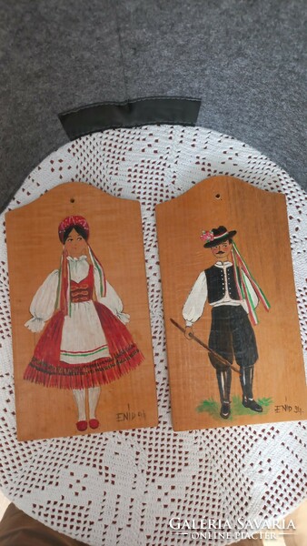Pair of retro, hand-painted cutting boards, signed, 22 x 12 x 0.7 cm.