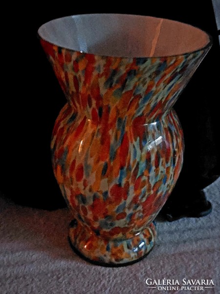 Rare colored uranium glass vase from the 1920s and 1930s.