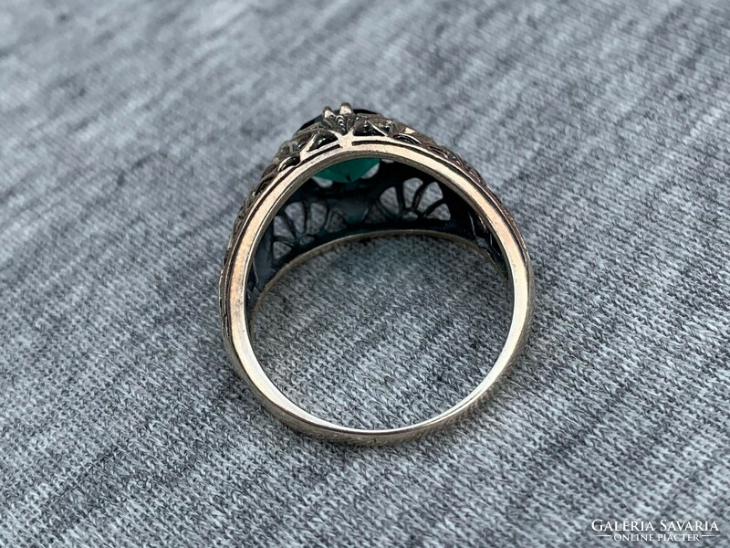 Női ezüst gyűrű zöld köves áttört mintás