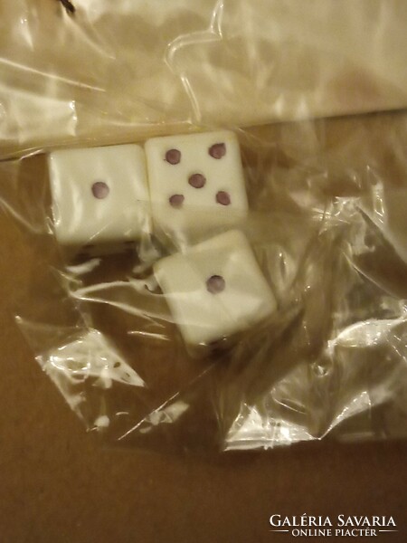 9 dice from the 1980s, traffic goods