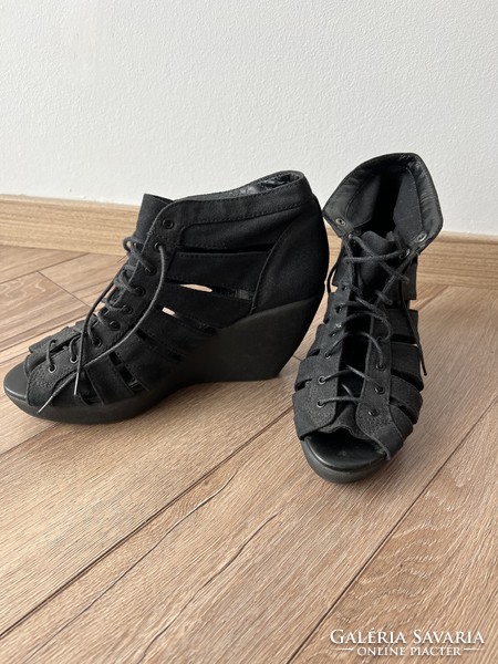 Vagabond full sole black canvas sandals