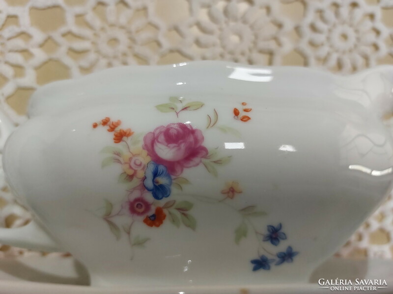 Sauce porcelain offering, with a beautiful flower pattern