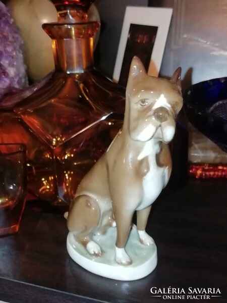 Zsolnay porcelán kutya hibátlan állapotban