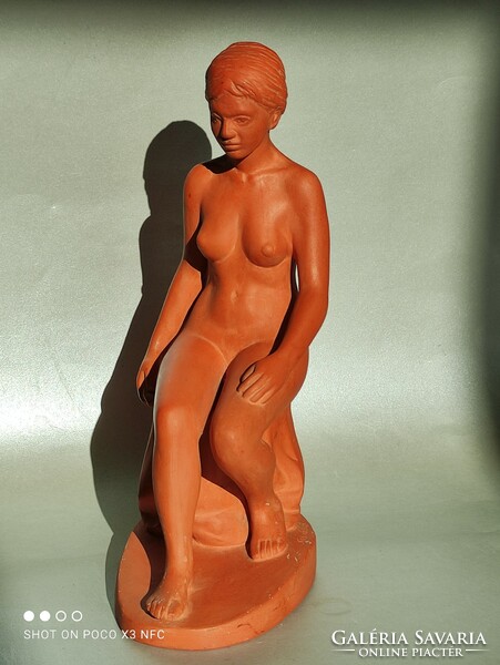 Kiss László - resting - terracotta sitting female nude sculpture gallery