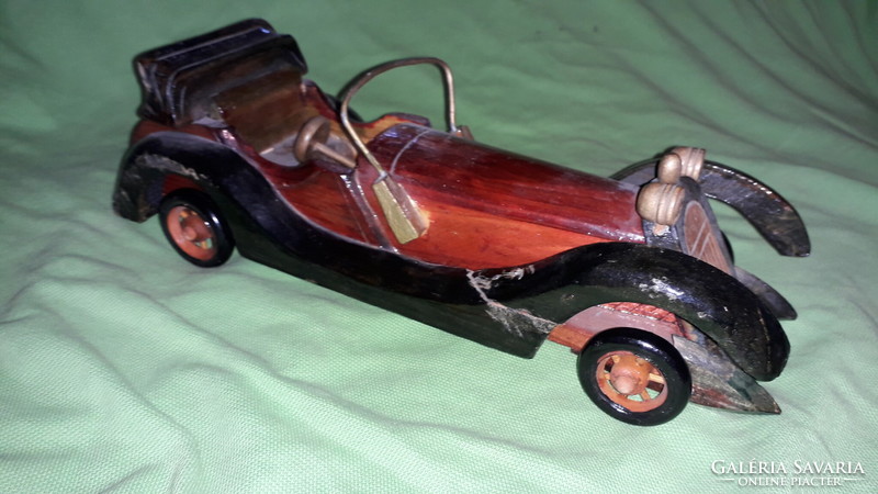 Retro wooden large oldtimer toy car - rolls well - even as a shelf decoration - 28 cm according to the pictures