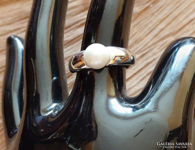 Ezüst gyűrű kagylógyönggyel, shell pearl