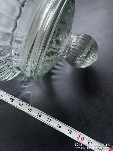 Aromazárós tetejű bordázott üveg nagy méretű tárolók párban