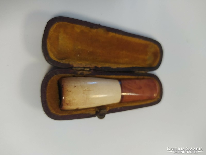 Antik borostyán  cigaretta szipka eredeti dobozában