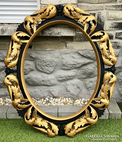 Hand-carved old painting or mirror frame (Florentine)