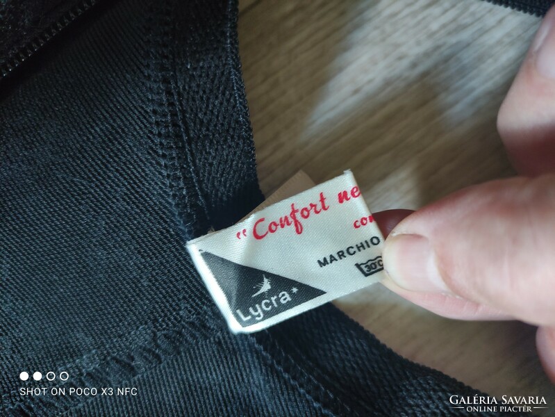 Marta Made in Italy fekete csipke body lecsatolható harisnyatartóval igényes kiváló ár érték arány