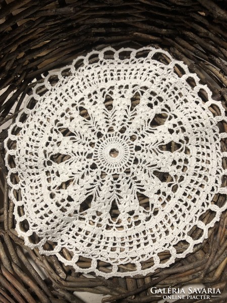 Lace tablecloth in the small basket, hand crocheted and flawless needlework 1. No.