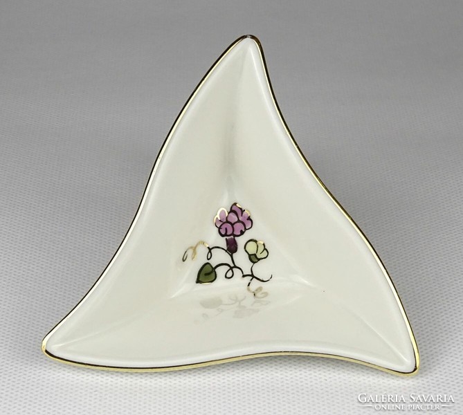 1O157 butter colored Zsolnay porcelain ashtray bowl