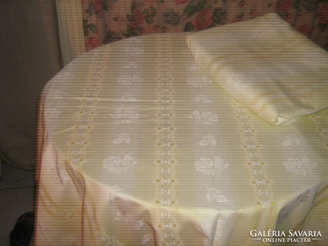 Csodaszép vintage pasztell színű rózsás damaszt ágynemű garnitúra paplan nagypárna kispárnával