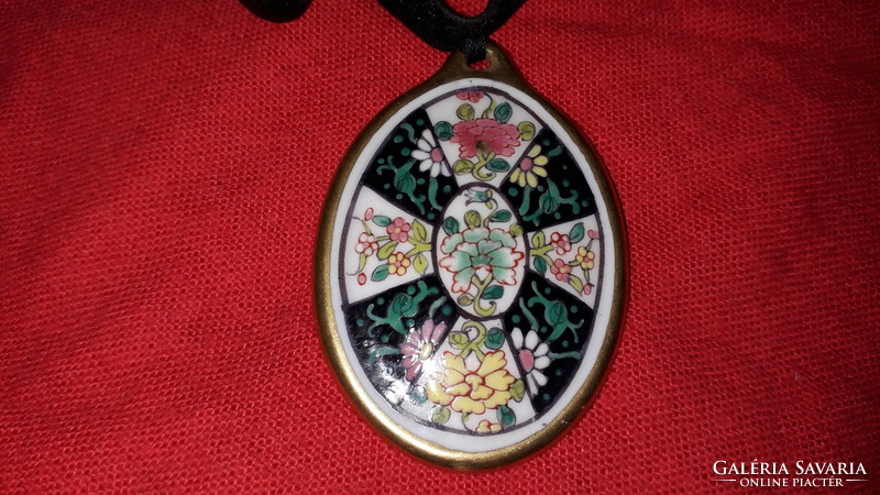 Nagyon szép virágmotívumos porcelán HERENDI / SN VITÉZI KERESZT medál Bocskaihoz pitykékkel szalagon