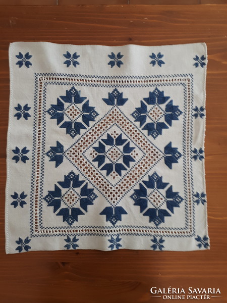 Old tablecloth from Kalotaszeg