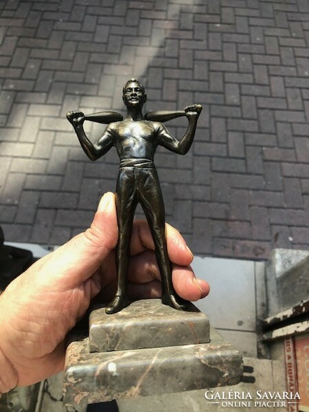 Art deco male bronze acrobat statue, height 18 cm