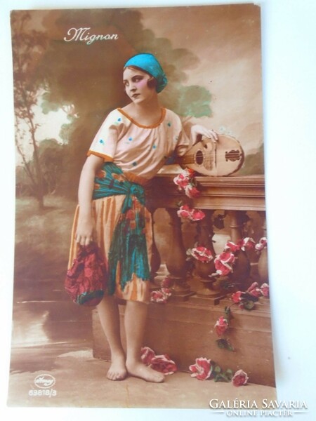 D198031 postcard - 1920's lady with mandolin - nickelsdorf - Budapest - master Pál Kispest